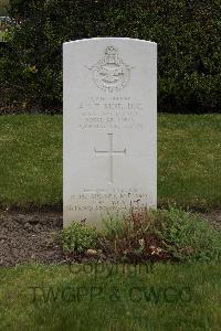 Harrogate (Stonefall) Cemetery - Moir, Alastair Ian Taylor